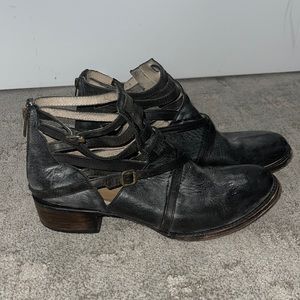 Freebird by Steven Booties